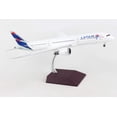 thumbnail image 6 of Boeing 787-9 Commercial Aircraft "LATAM Airlines" White w/Blue Tail "Gemini 200" 1/200 Diecast Model Airplane by GeminiJets, 6 of 6