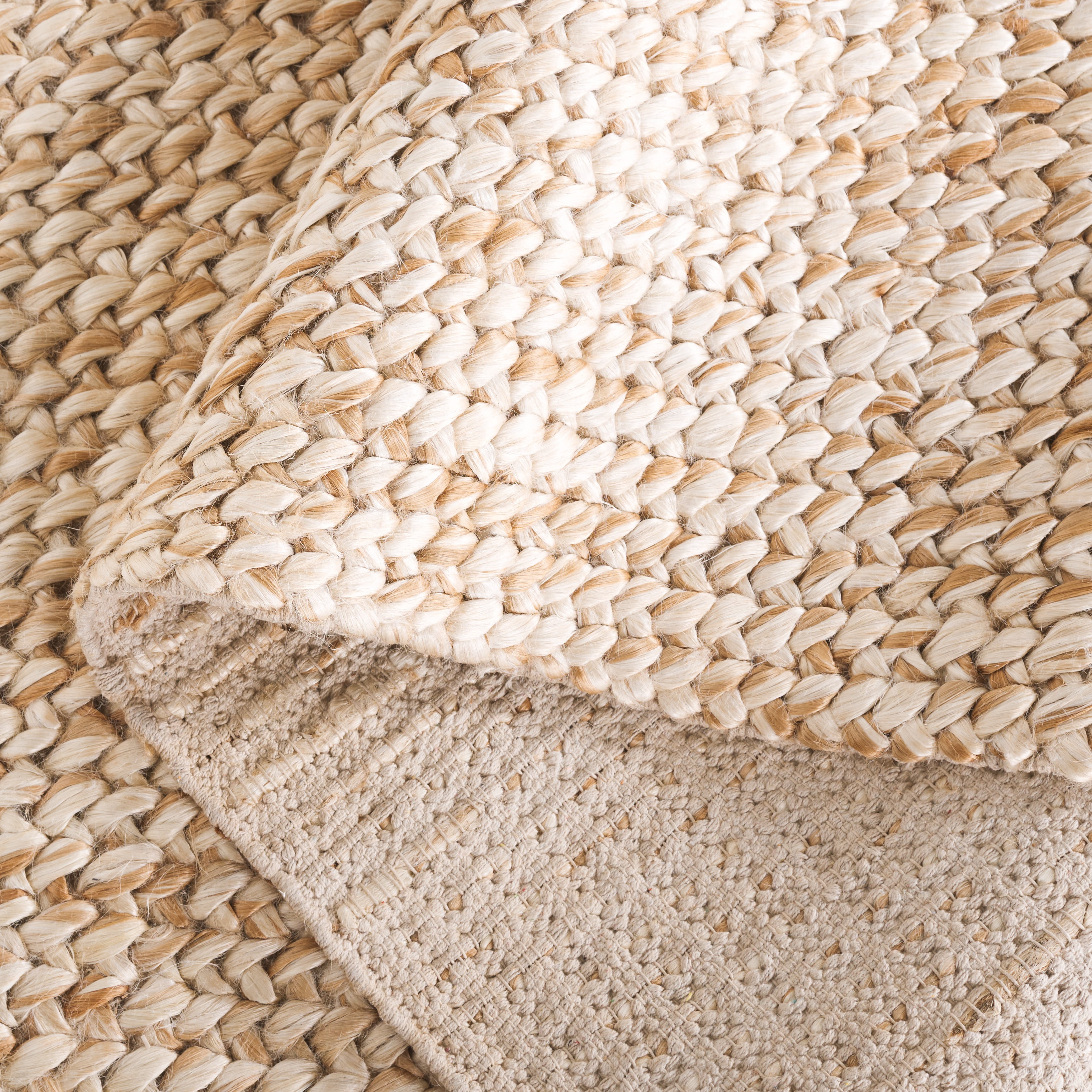 SAFAVIEH Natural Fiber Alayna Solid Area Rug, Natural/Bleach, 6' x 6' Round