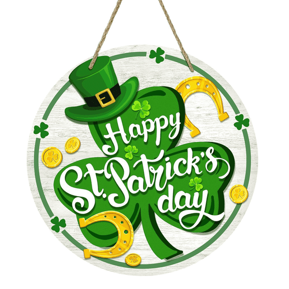 St. Patrick’s Day Wooden Door Sign, Round Shamrock Hanging Plaque with Hat and Horseshoe Design, Rustic Green Clover Welcome Sign for Front Door Porch Wall Spring Holiday Home Decor