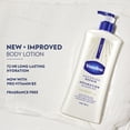 thumbnail image 3 of Vaseline Lotion Réparation Avancée Non Parfumée 72 H d'Hydratation, 947 ml, 3 of 13
