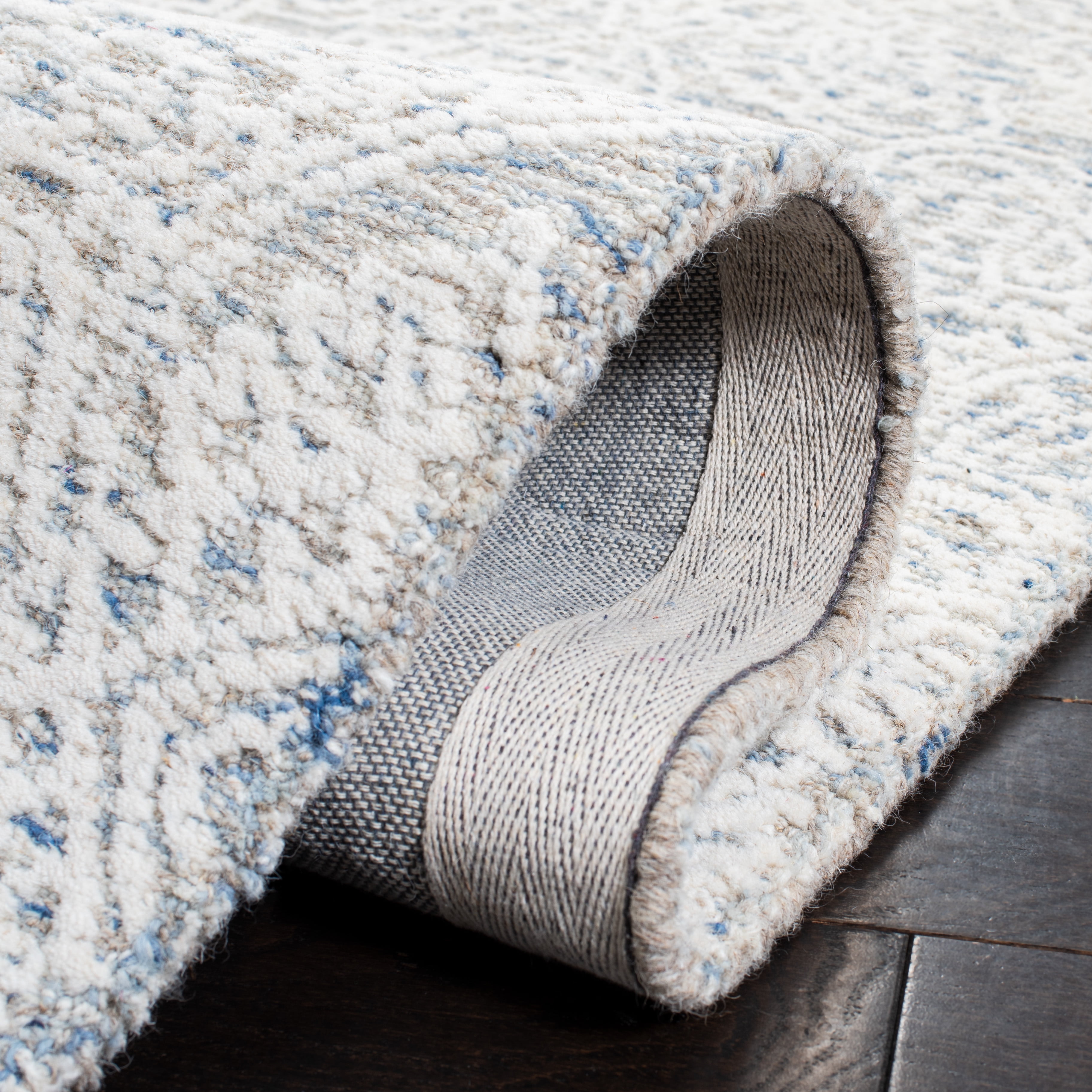 SAFAVIEH Metro Aditi Medallion Runner Rug, Light Blue/Ivory, 2'3" x 8'