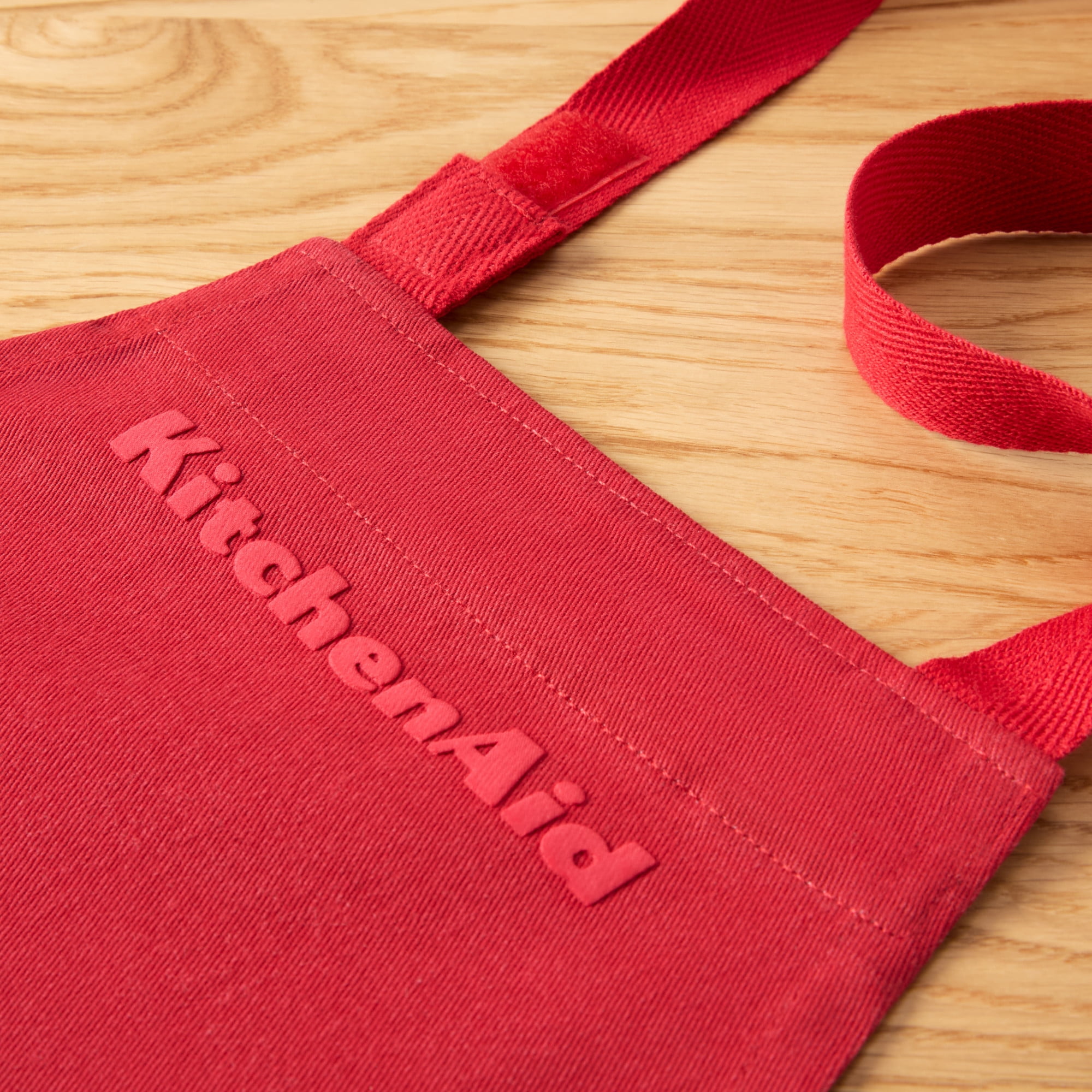KITCHENAID Gourmet Series Gridlines Little Chef Apron, Water & Stain Resistant, Passion Red, Child-Sized 19"x20"