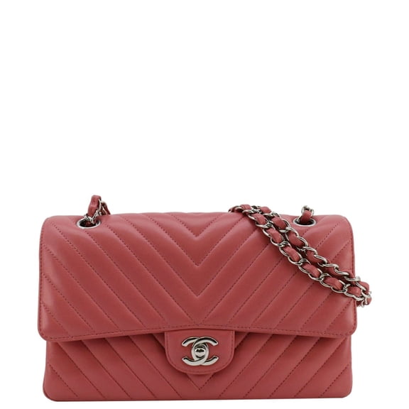 Pre-Owned CHANEL Classic Double Flap Medium Chevron Leather Shoulder Bag Peach