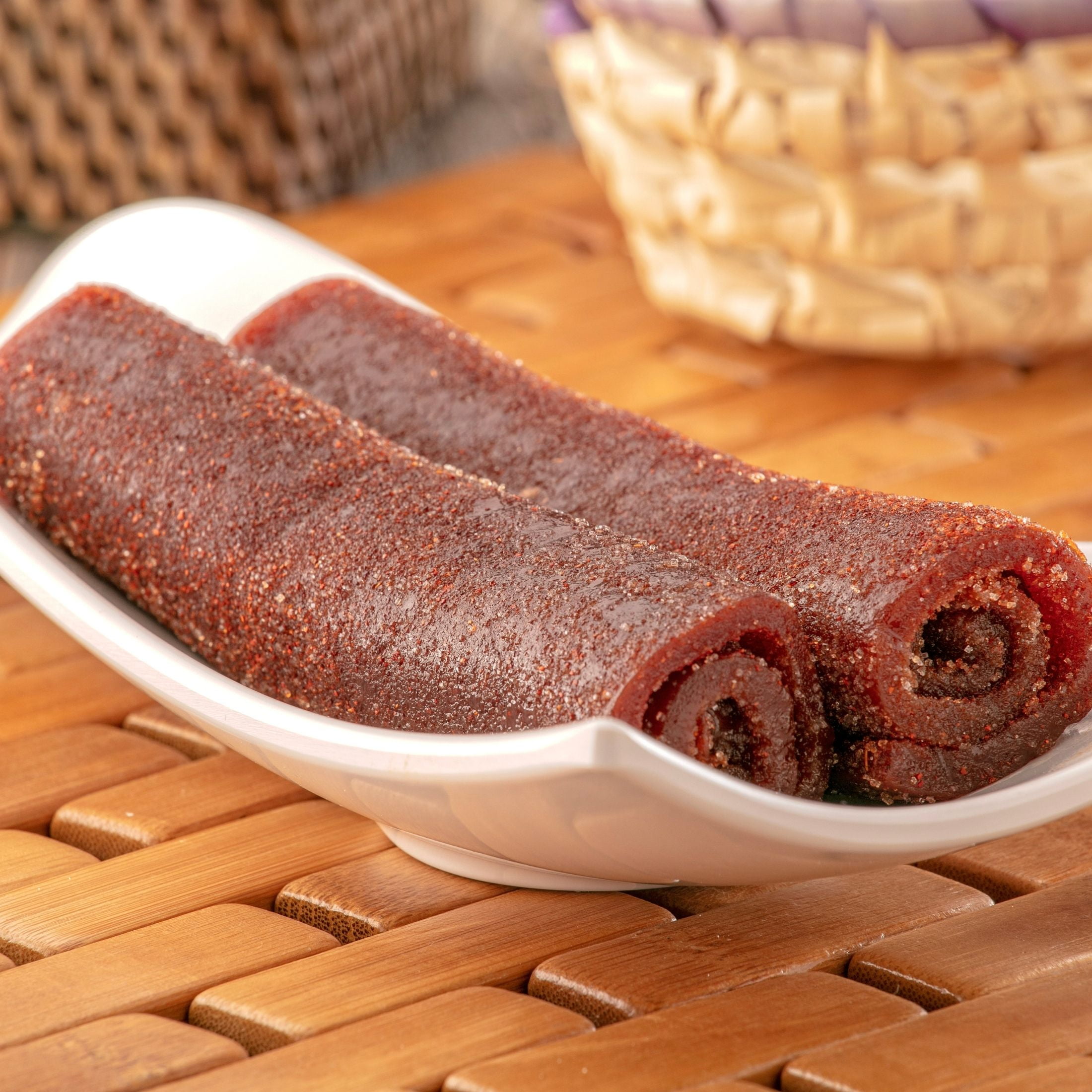 (3 pack) La Molienda Guava Roll with Chili Candy, Mexican Traditional Fruit Candy, 4.9 oz