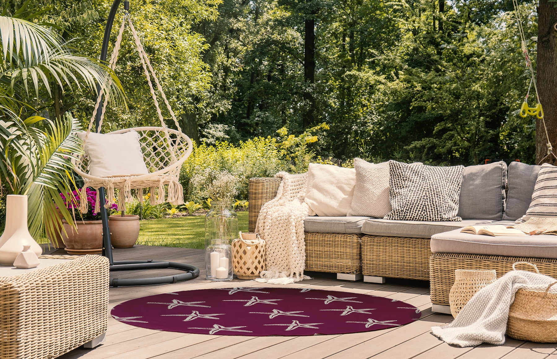 5' Round Simply Daisy Starfish Beach Style Chenille Area Rug, Maroon Red