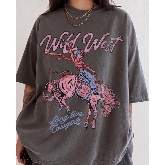 Retro Wild West Shirt Western Graphic Tee Country Concert Tshirt Western Clothes Trendy Cowgirl Shirt