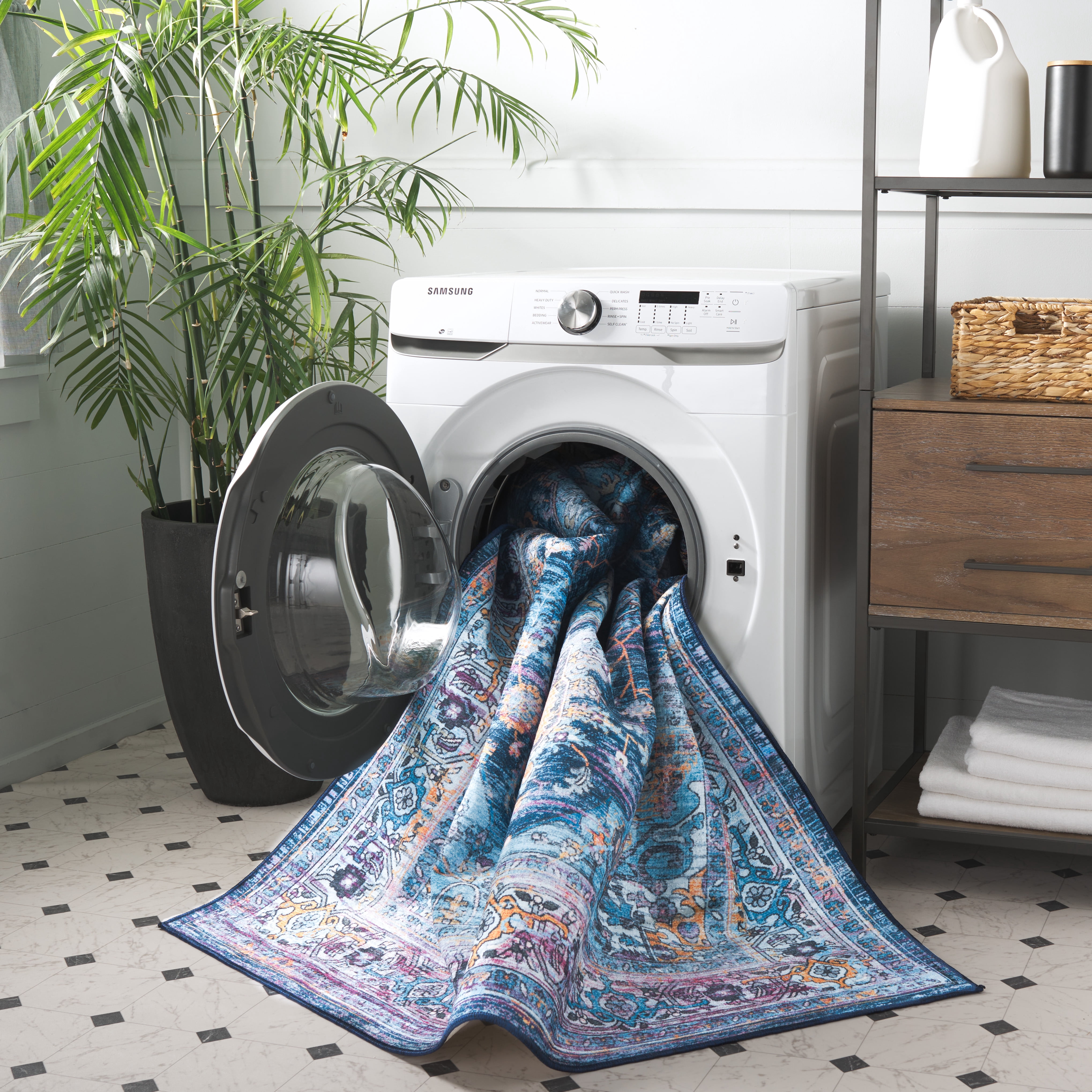 SAFAVIEH Orlando Charla Medallion Machine Washable Area Rug, Light Blue/Navy, 4'9" x 6'6"