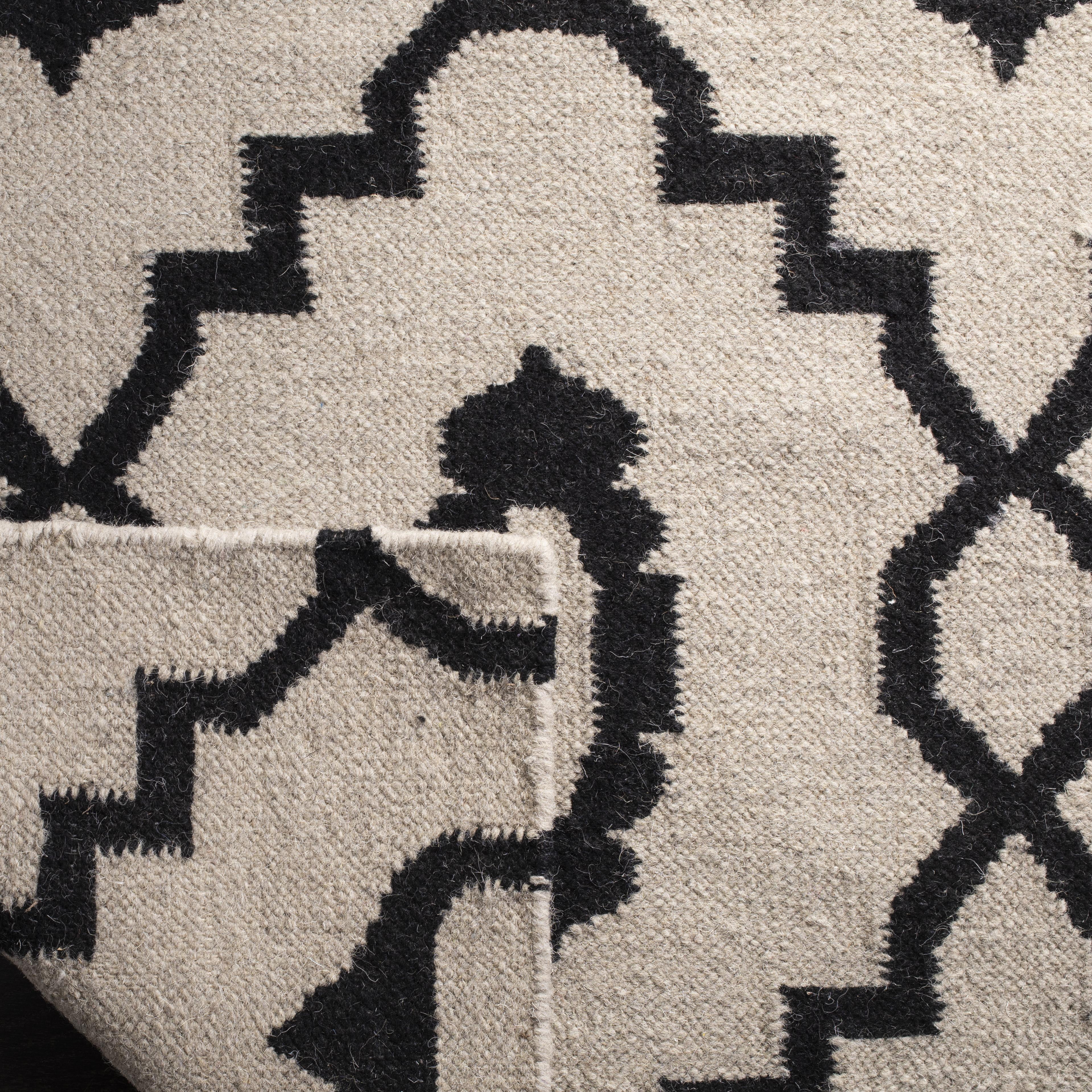 Safavieh Dhurries Guliana Geometric Wool Area Rug, Ivory/Black, 3' x 5'