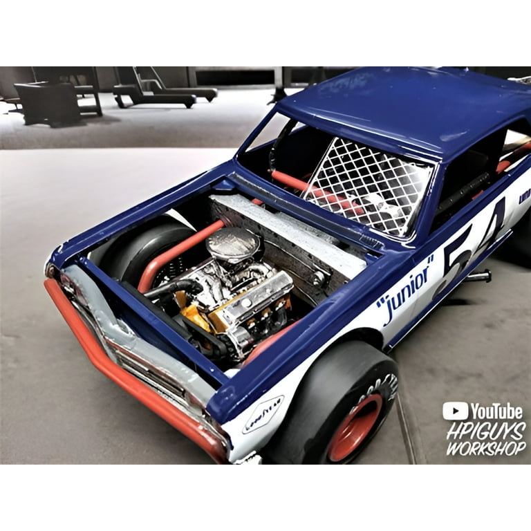 AMT Buildable 1/25 Chevrolet 1965 Chevelle Modified Stocker Car