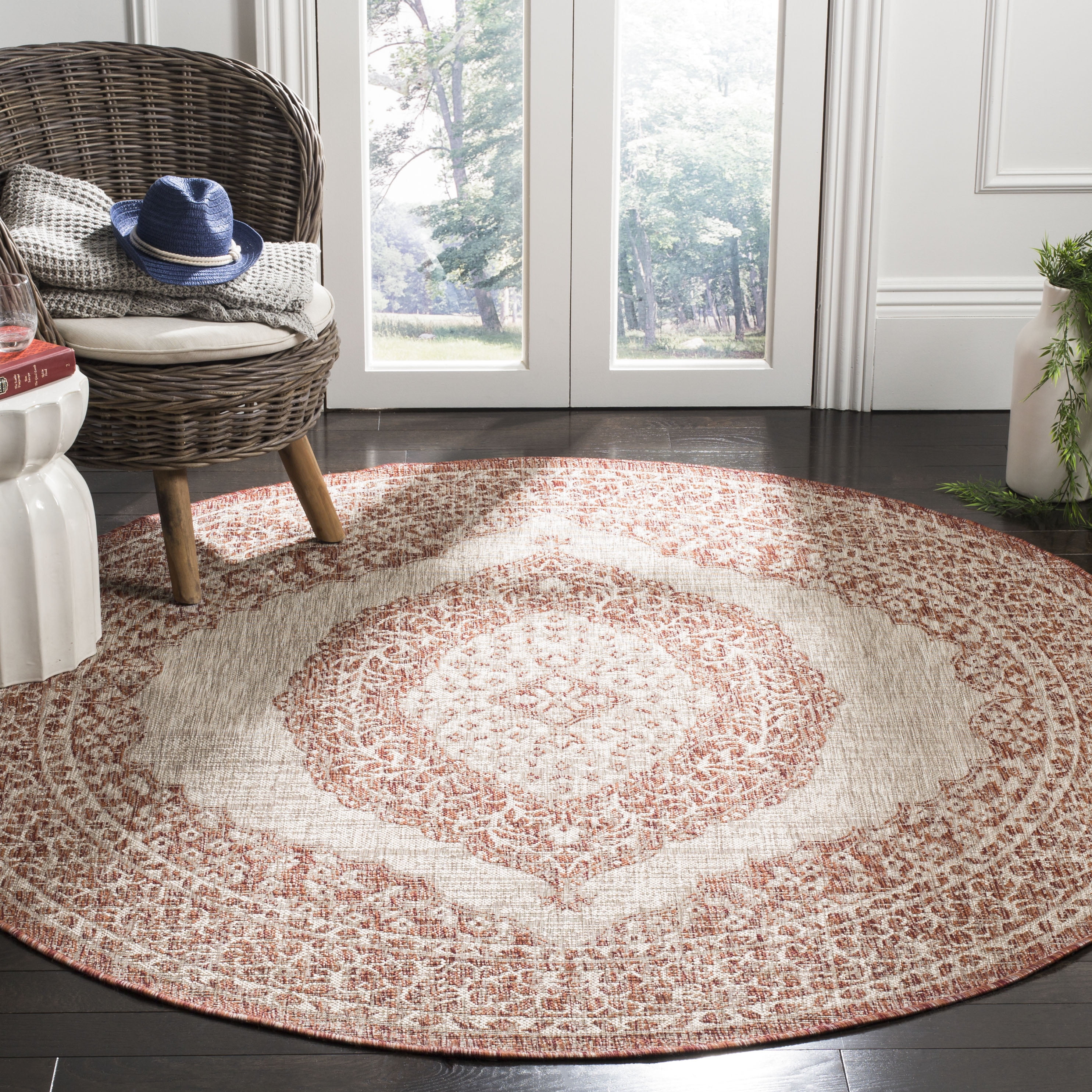 SAFAVIEH Courtyard Avi Medallion Indoor/Outdoor Area Rug, Light Beige/Terracotta, 5'3" x 5'3" Round