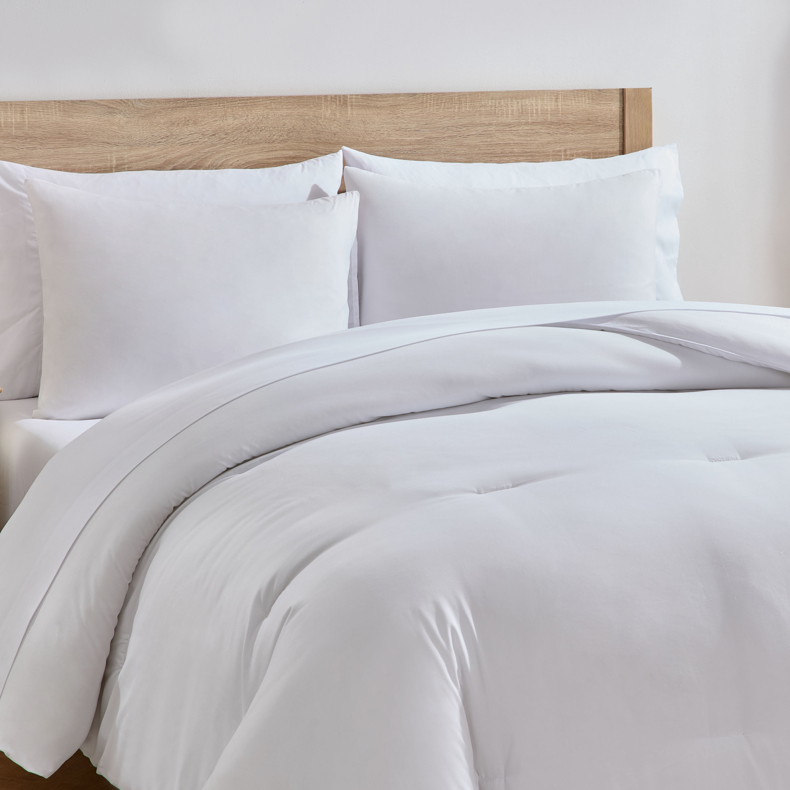 LammaLoe Full Comforter Set, 7 Piece Bed in a Bag, Ultra Soft Bedding Comforter Set with Sheets, All Season Bed Set, White