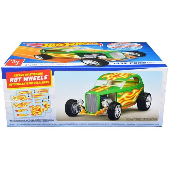 Skill 2 Model Kit 1932 Ford Phantom Vicky Hot Wheels 1-25 Scale Model Car