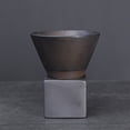 thumbnail image 3 of Taza de café japonesa con base Smoothing Surfaces - Azul oscuro, 3 of 10