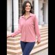 thumbnail image 5 of Blusa Elegante de Larga para Mujer, Estilo Informal, con Cuello Abotonado y Plisada Al Frente. Rosa L, 5 of 7