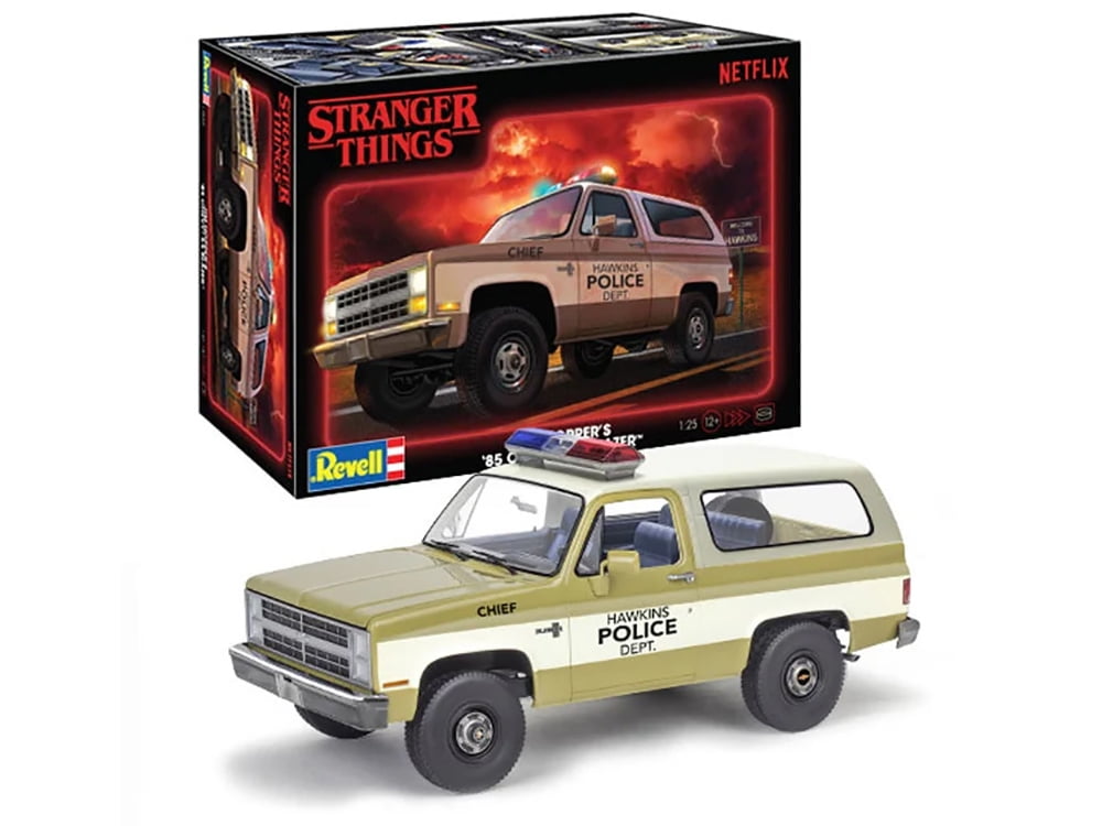 STRANGER THINGS HOPPER'S CHEVY BLAZER 新品 Jim Hopper's 1985 Chevrolet K5 Blazer 