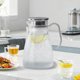 thumbnail image 1 of Jarra de plástico con diseño martillado y tapa de acero | Botella de agua fría de 1500 ml para jugos y té de flores | Opciones de color: amarillo, gris y transparente, 1 of 5