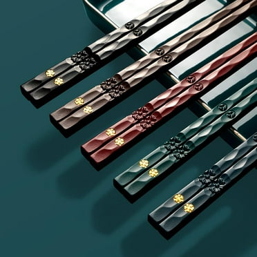 5 Pairs Chinese Chopsticks with Carving Patterns Washable Food Grade Chopst E еъ L6R1