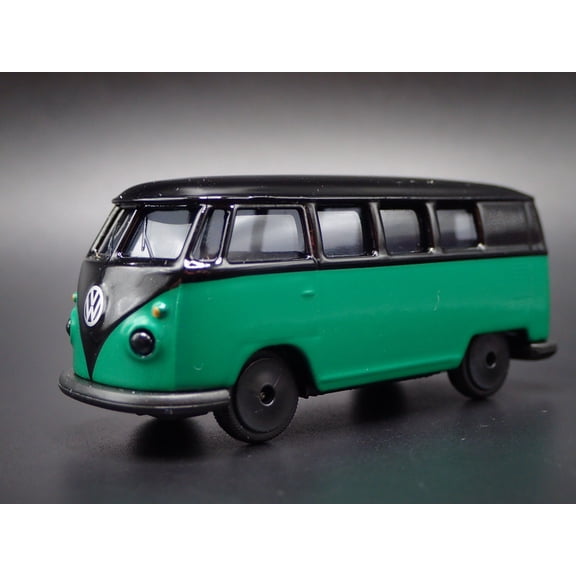 Open Box 1950-1967 VW VOLKSWAGEN TYPE 2 T1 BUS GREEN 1:64 SCALE DIORAMA DIECAST MODEL CAR
