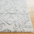 thumbnail image 4 of SAFAVIEH Casablanca Finnian Diamond Area Rug, Ivory/Black, 8' x 10', 4 of 9