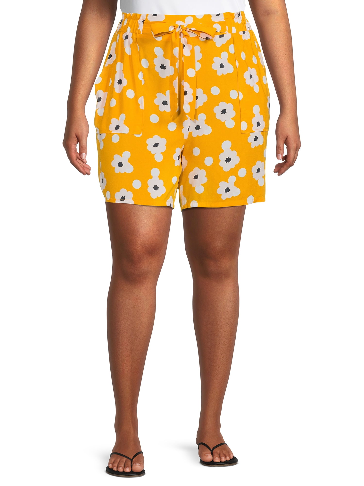 Plus Size Active Woven City Short 