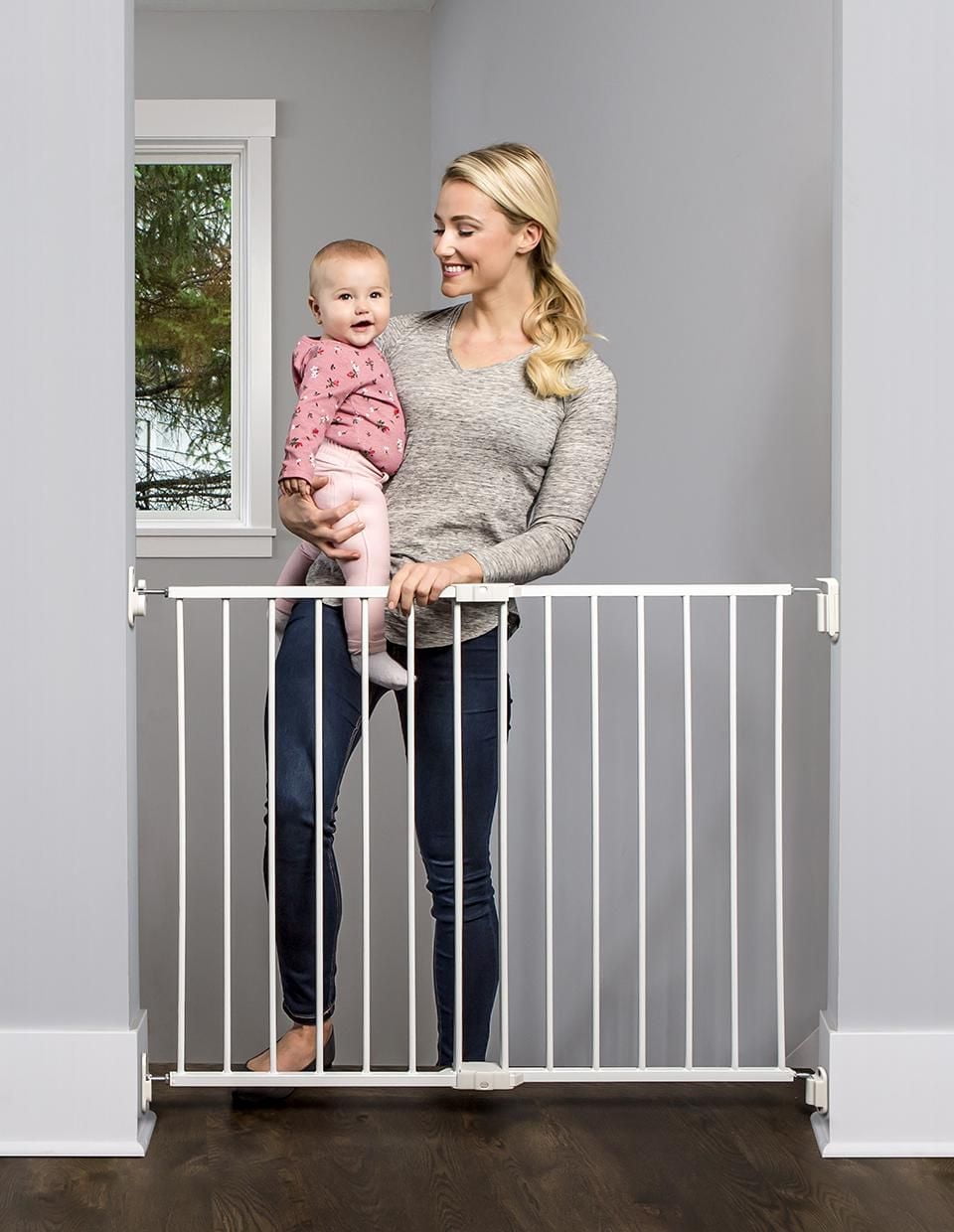 Regalo Top Of Stairs Metal Safety Gate