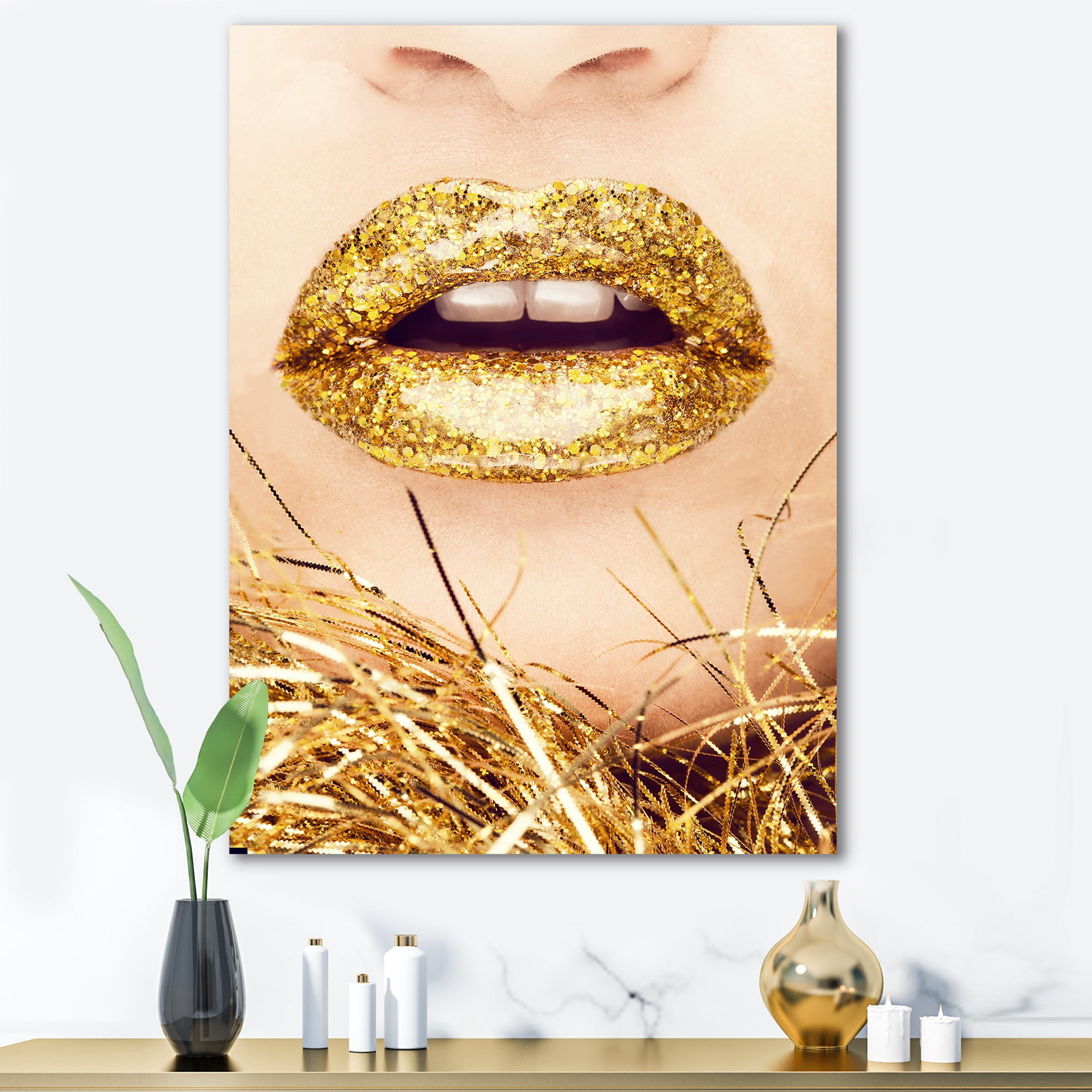 Designart ' Close-Up Of Golden Female Lips I ' Modern Canvas Wall Art Print