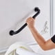 thumbnail image 4 of Barra de apoyo de construcción resistente, pasamanos de seguridad de metal para montaje en pared para bañeras y duchas, que mejoran la accesibilidad en el espacio del baño (24"), 4 of 5