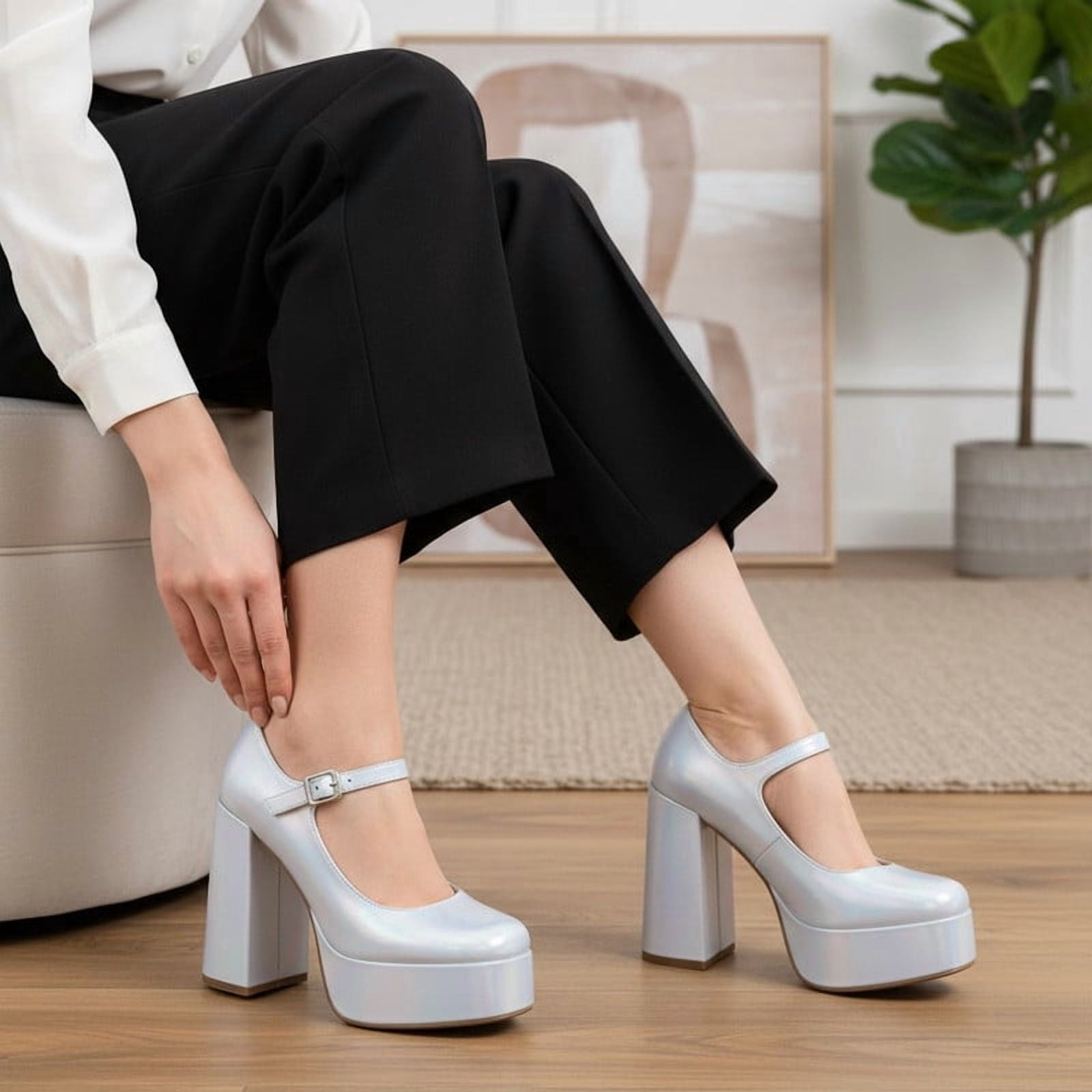 Women’s Modern Platform Block Heel Mary Jane Pumps