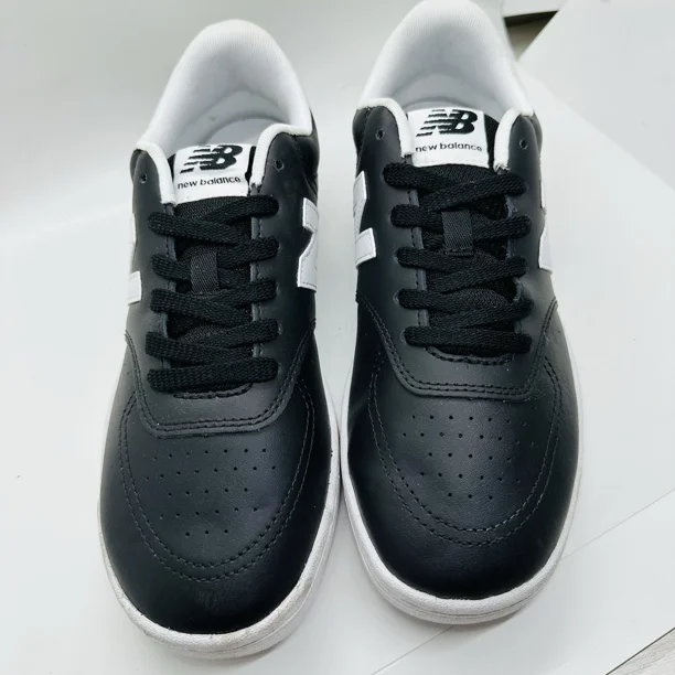 NEW BALANCE Unisex BB80BLK Casual Sneaker Skater Men’s 8 Women’s 9.5