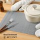 thumbnail image 4 of Set de 12 Individuales Lunar Grey de Leetaltree - Individuales Resistentes al Calor y Antideslizantes para Mesa de Comedor, Lavables y Duraderos de PVC Vinílico Tejido (Lunar Grey, 12), 4 of 9