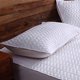 thumbnail image 2 of Fundas de almohada transpirables y resistentes al aceite de poliéster blanco con cubierta amarilla, 2 of 6