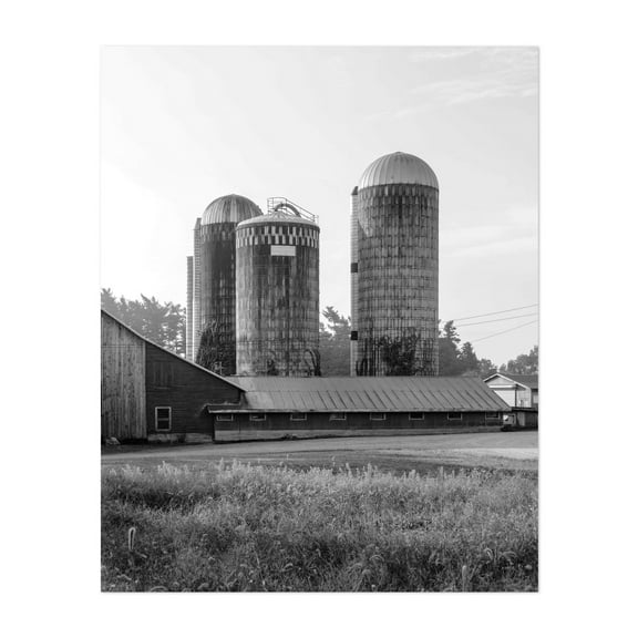 Barn in Kerhonkson B&W - Kerhonkson New York Photography Unframed Wall Art Print 8 x 10 inches