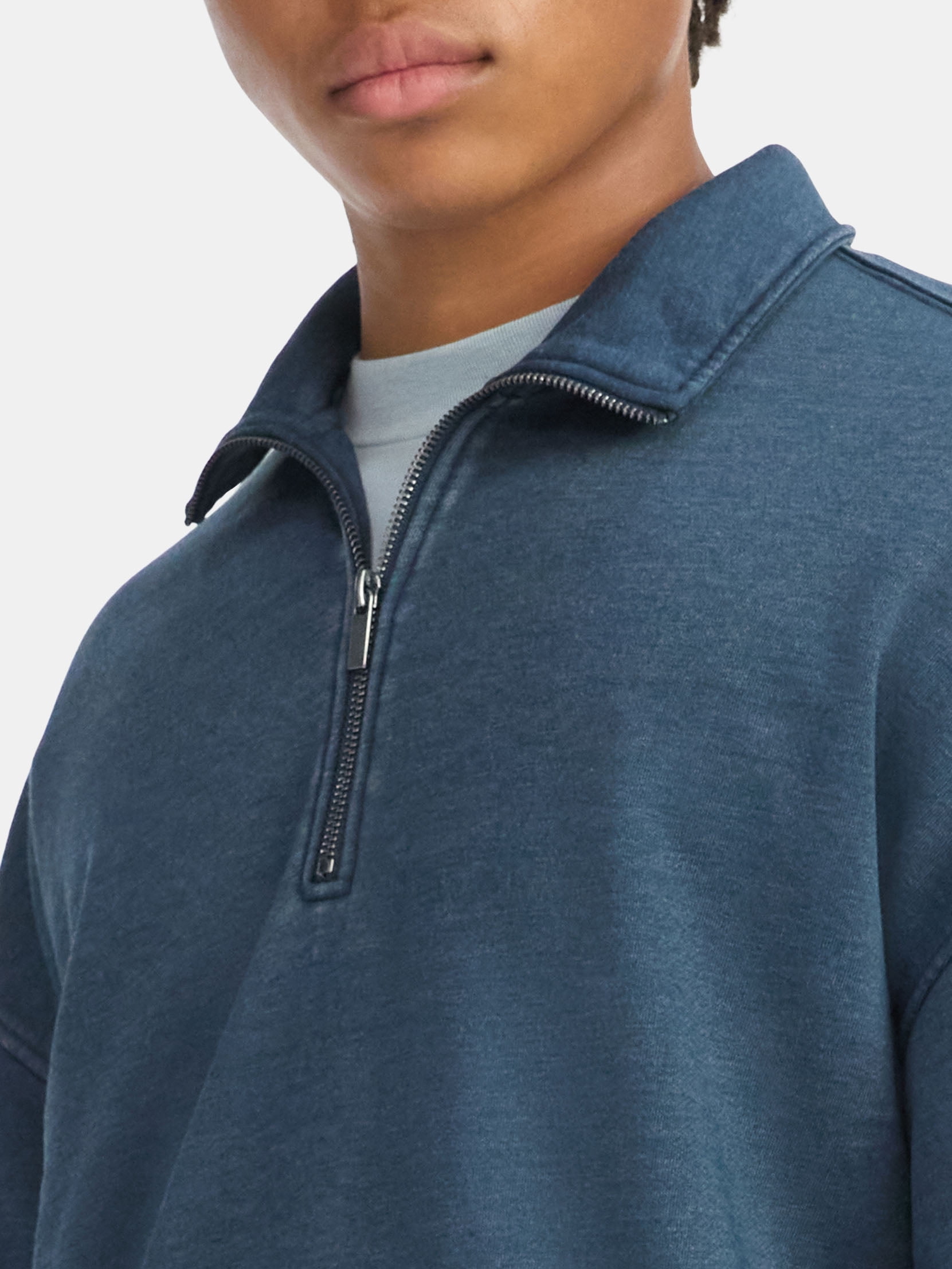 No Boundaries Oversized Quarter Zip Pullover with Long Sleeves, Men's & Big Men's