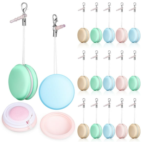 18 piezas de limpiadores de pantalla de teléfono, toallitas de limpieza con forma de macaron, cepillos, cordones para celular, colgantes decorativos para bolsos.