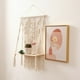 thumbnail image 4 of Estante para colgar en la pared de tapiz blanco, tejidos de macramé bohemio, decoración de estante flotante, borla, decoración para el hogar y Sunnimix Estante de pared tapiz, 4 of 7