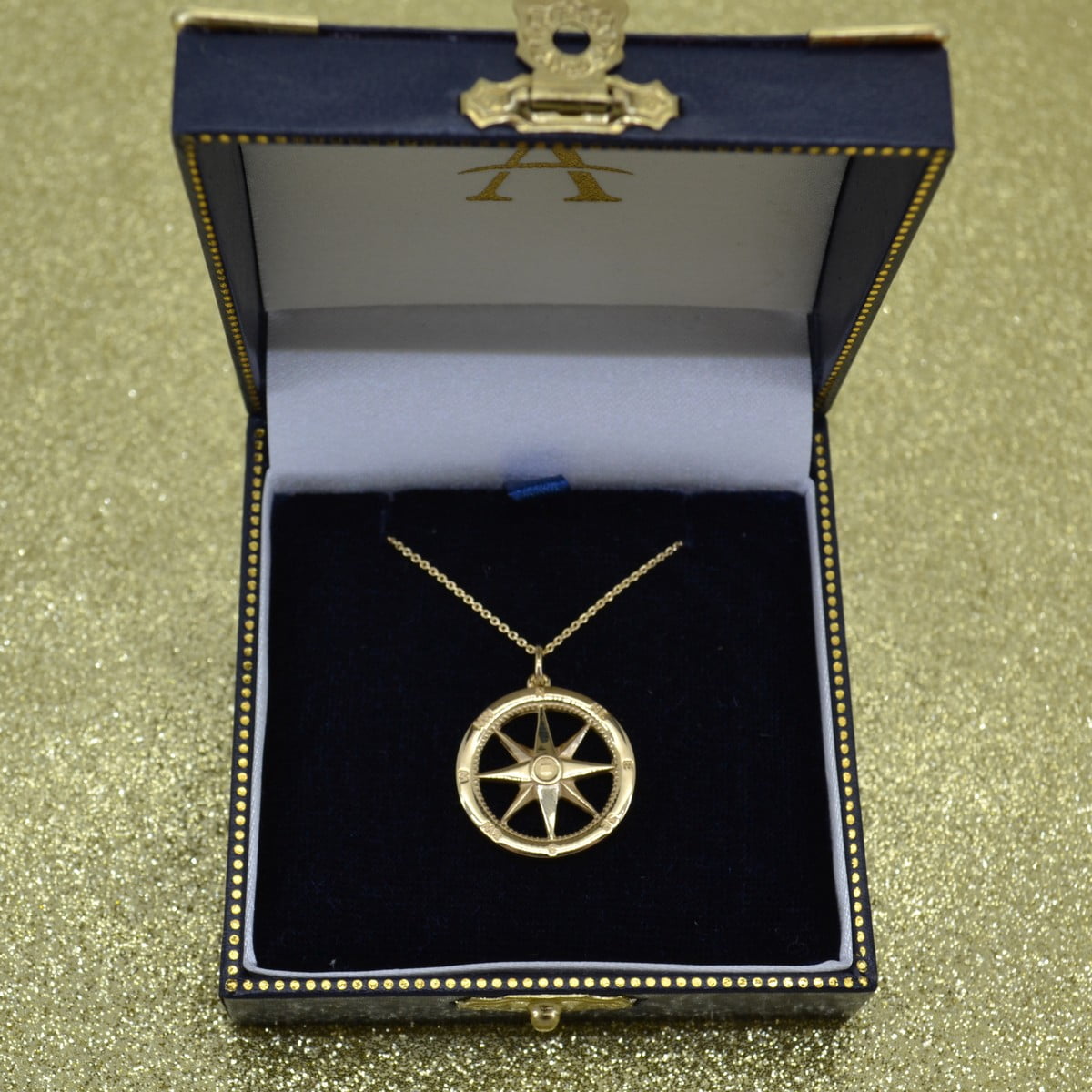 Amazon.com: DOVRAN 14K Solid Gold Compass Necklace for Women Solid Gold  Compass Jewelry for Her Graduation Gifts : Clothing, Shoes & Jewelry