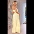 thumbnail image 4 of Vestido Holgado con Espalda A Rayas y Fruncido para Mujer, Tirantes Finos, Aberturas y Vuelo. Amarillo L, 4 of 9