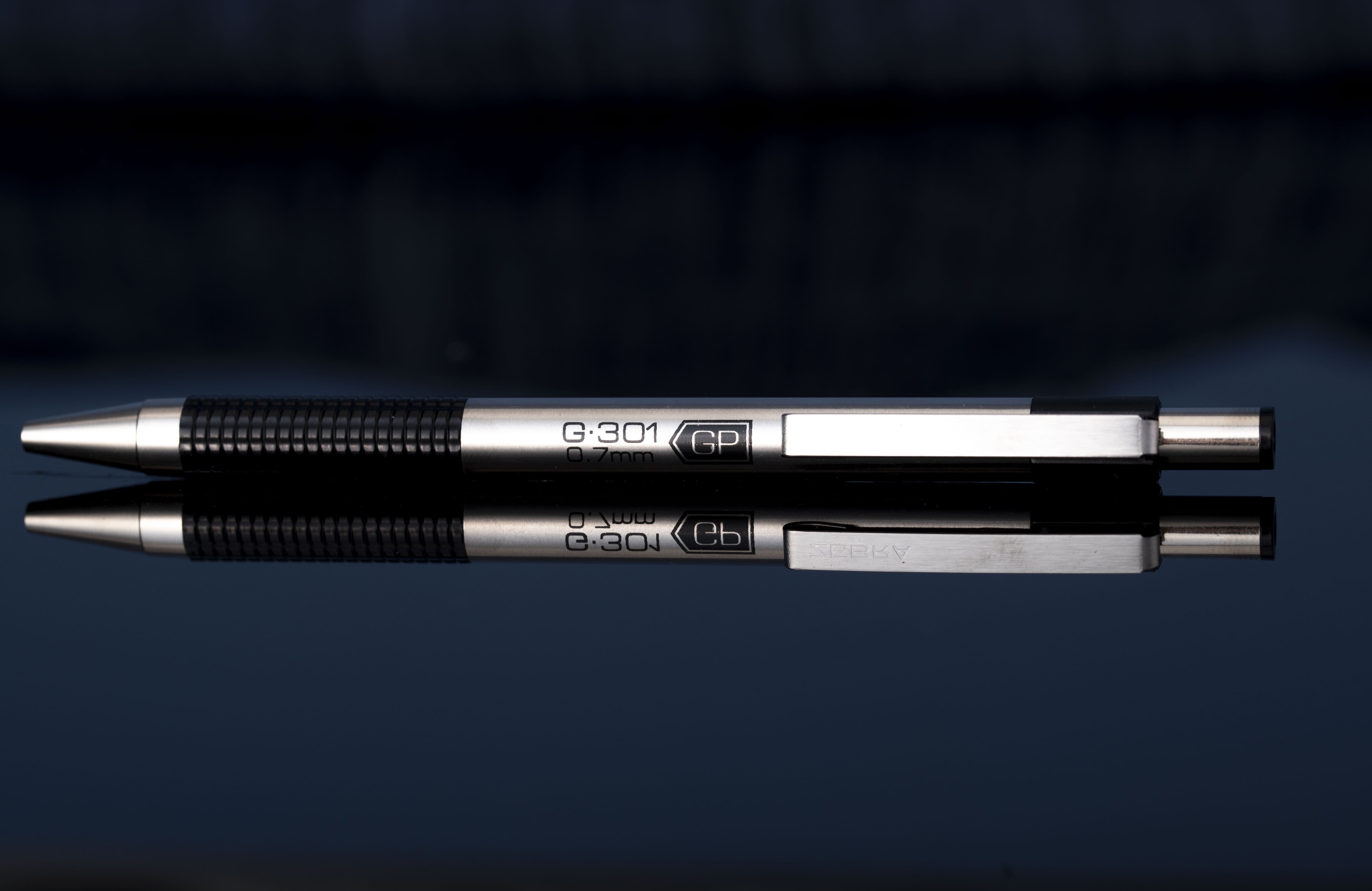 4-Count 0.7mm Black Ink Medium Point Zebra G-301 Stainless Steel Retractable Gel Pen 