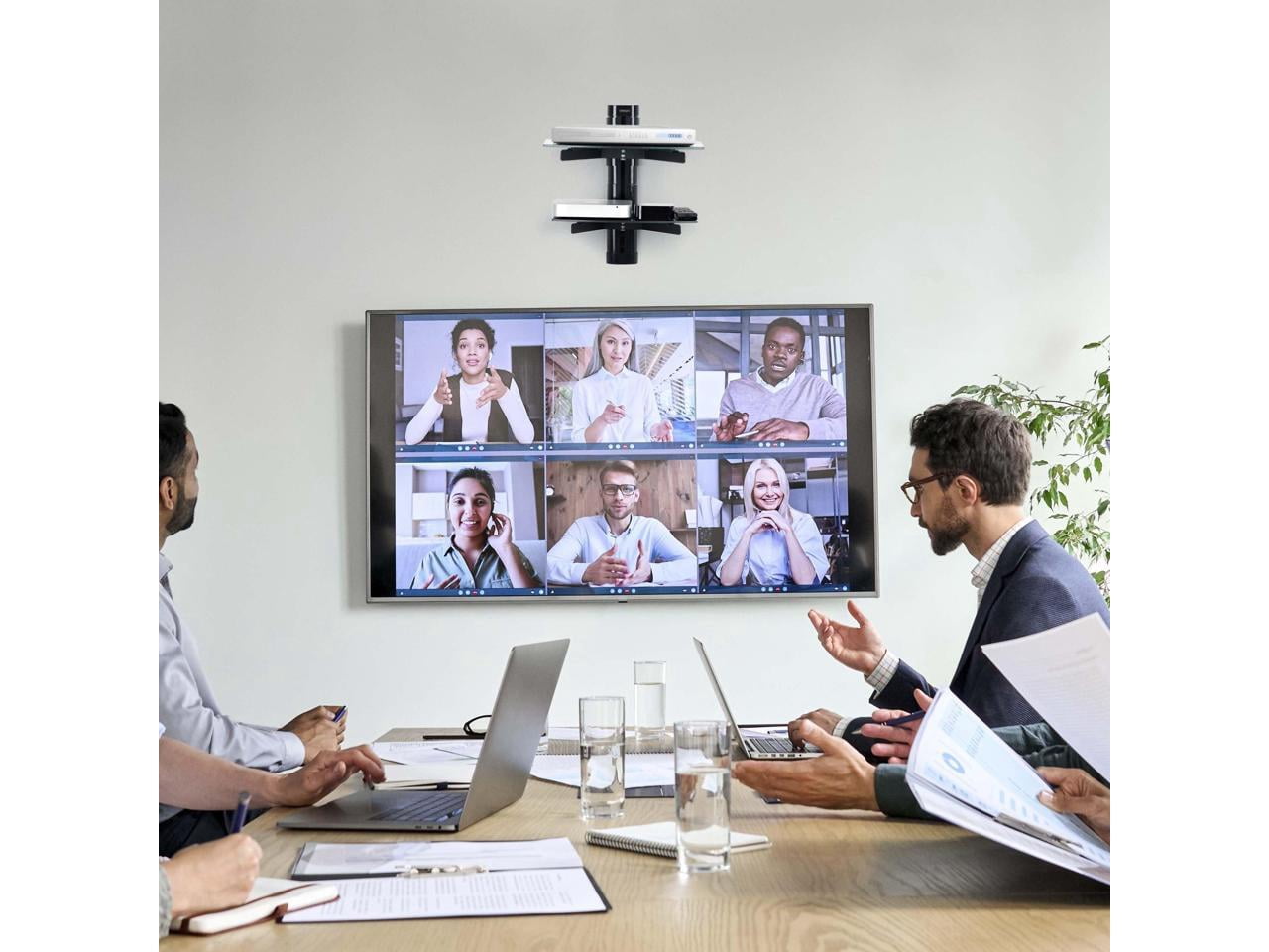 StarTech Dual Floating Wall-Mounted AV Shelves, Adjustable Height Shelf For Under TV, Organize A/V Equipment On Black Tempered Glass Shelves (2B-WALL-MOUNT-SHELF)
