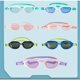 thumbnail image 5 of Gafas de natación para adultos, antivaho, unisex, con lentes grandes, protección UV, puente nasal ajustable, azul, blanco y verde E20GFL0120-1688Y con logotipo de Eyeline en estuche transparente para, 5 of 5
