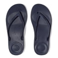 thumbnail image 4 of Chanclas FitFlop iQushion ergonómicas para mujer, color azul, talla 6, 4 of 8