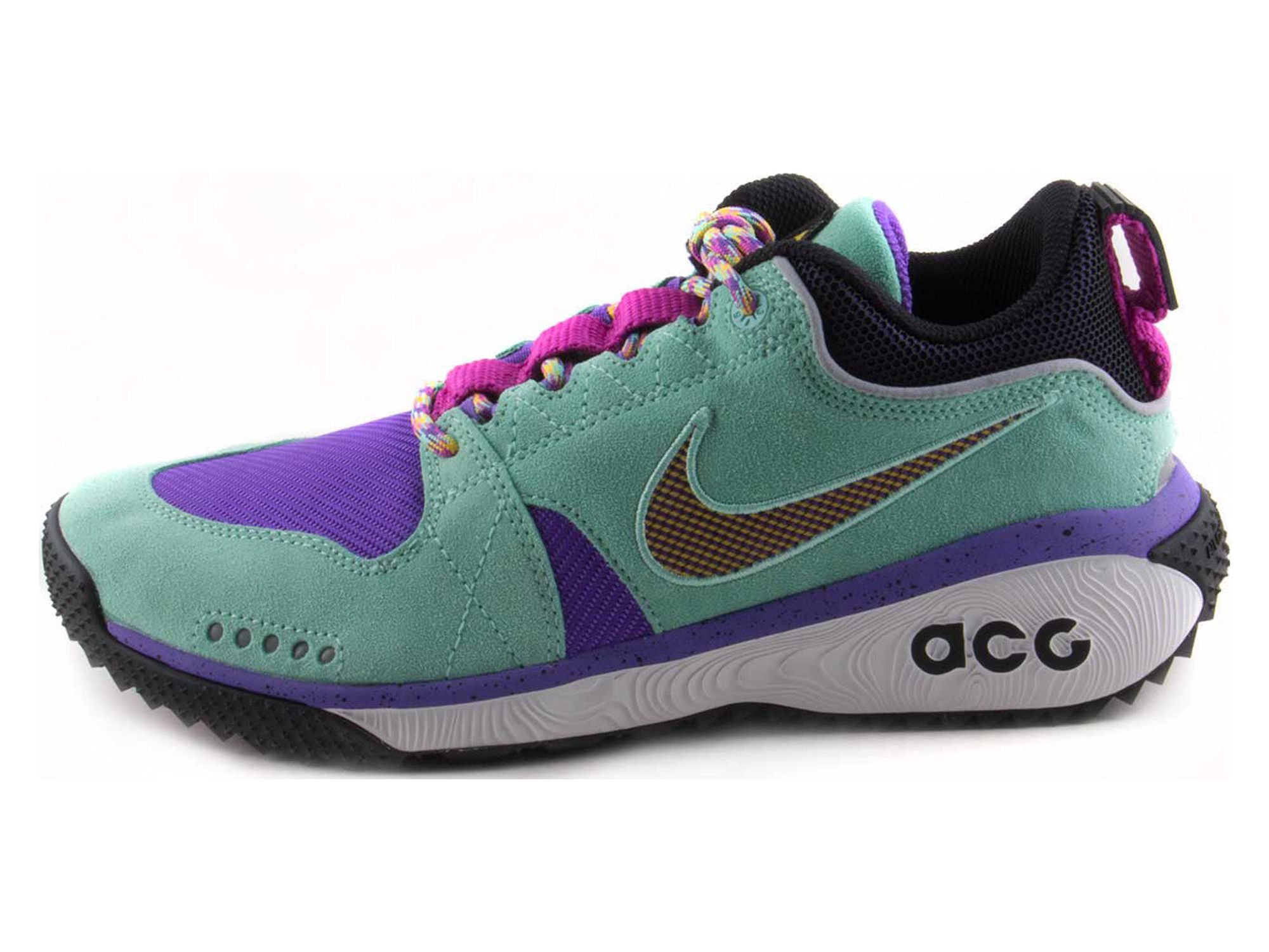 nike acg dog mountain emerald rise