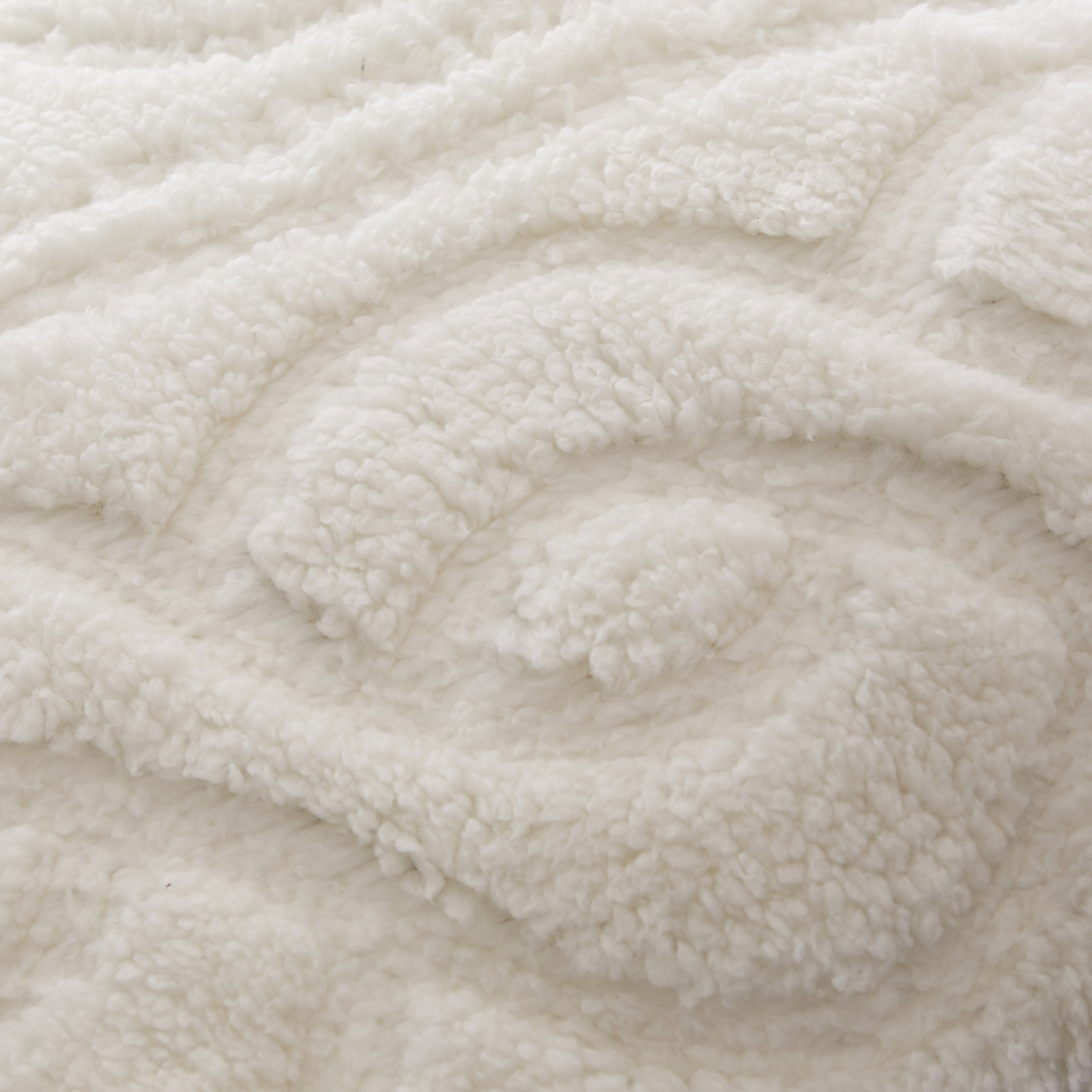 Dearfoams Ivory Cable Knit Sherpa Backrest Pillow, 19" x 21" x 13"