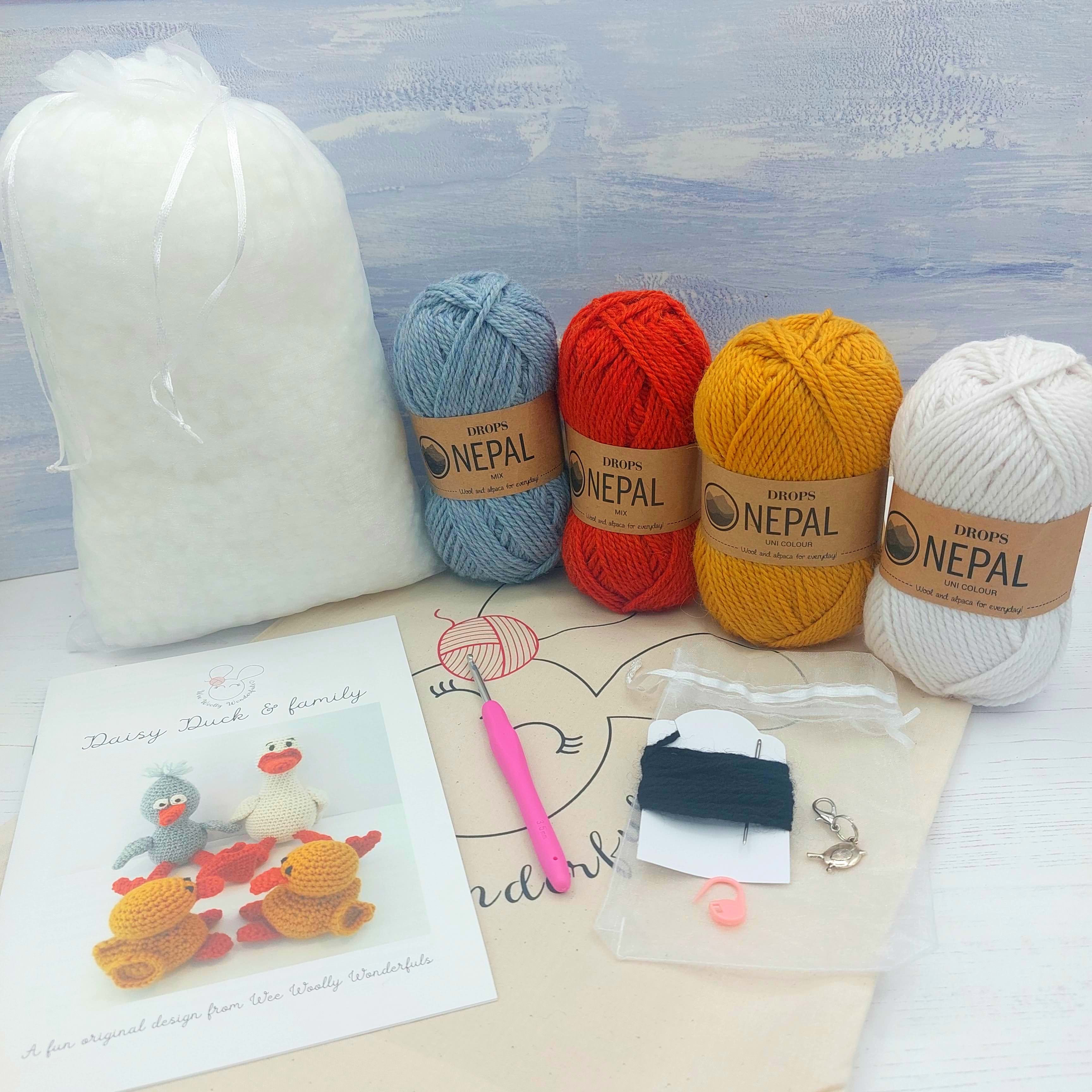 Crochet Kit - Daisy Duck & Family Alpaca Luxury Kit - Amigurumi Pattern