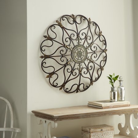 Decmode - Antique Style Large, Round Gold Metal 3D Wall Decor w/ Fleur De Lis Designs, 29” x 29”