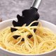 thumbnail image 4 of Utensilios de cocina resistentes al calor, juego de utensilios de silicona inoxidable para utensilios de cocina antiadherentes, aptos para lavavajillas, 4 of 5