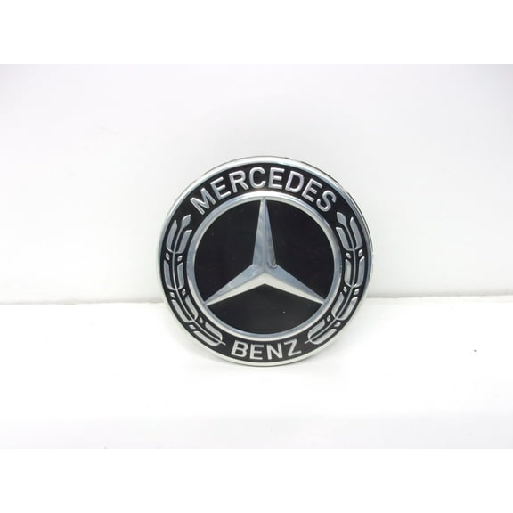Pre-Owned 2020 Mercedes-Benz C-Class 1 Wheel Center Cap ID A2224002100 OEM (Good)