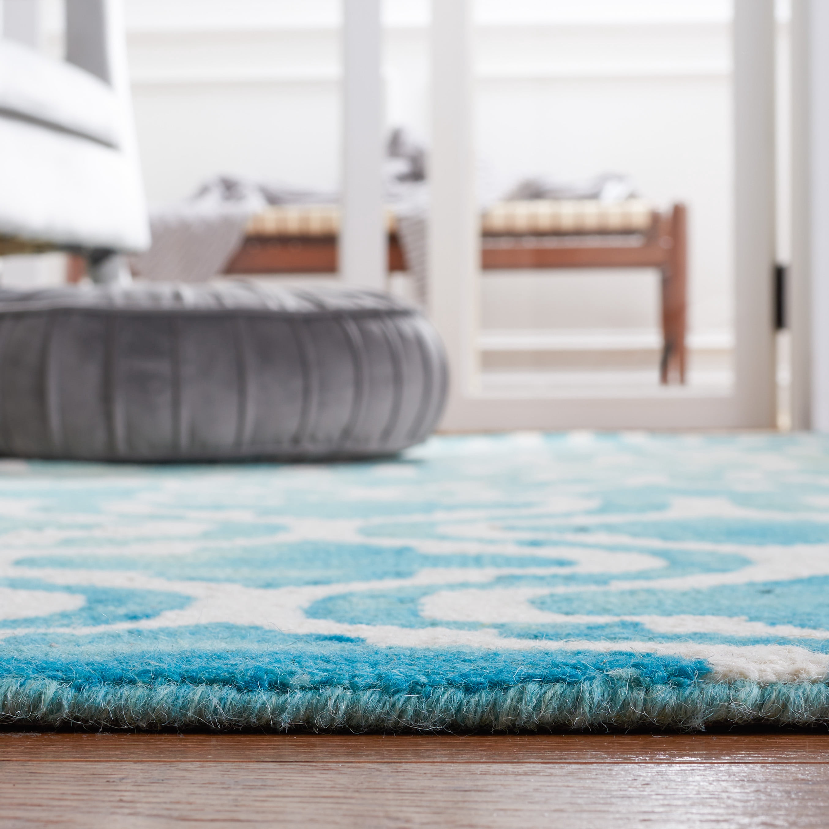 Safavieh Dip Dye Jolyon Geometric Wool Area Rug, Turquoise/Ivory, 7' x 7' Square