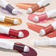 thumbnail image 3 of Mascarilla Labial FLOWER Hidratante con Tinte Vegano (Lucky), 3 of 6
