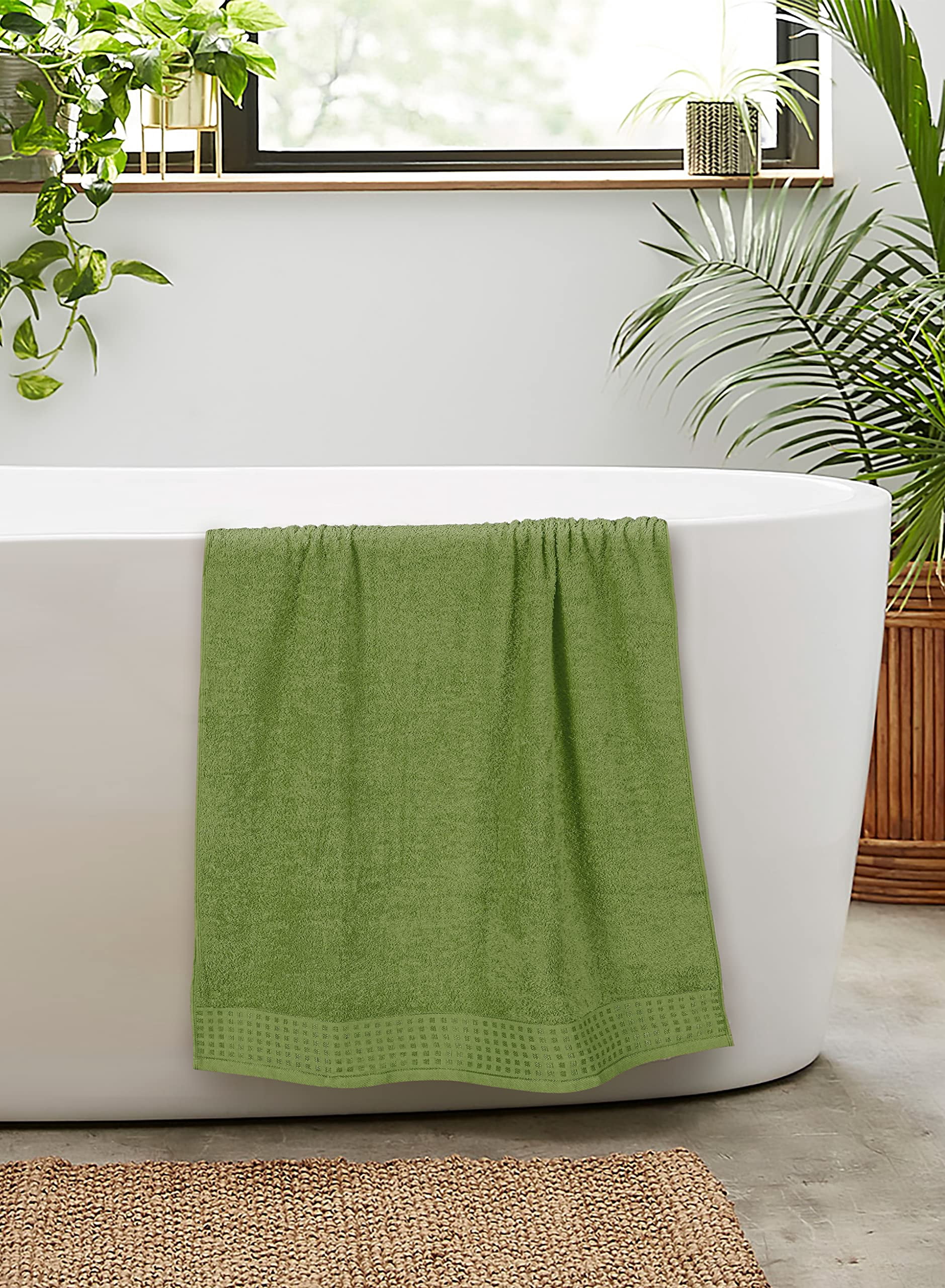MyOwn 100% Premium Cotton 2 Pack Oversized Bath Towel Set 28x55 inches, Large Bath Towels, Ultra Absorbant Compact Quickdry & Lightweight Towel, Ideal for Gym Travel Camp Pool - Kiwi Green